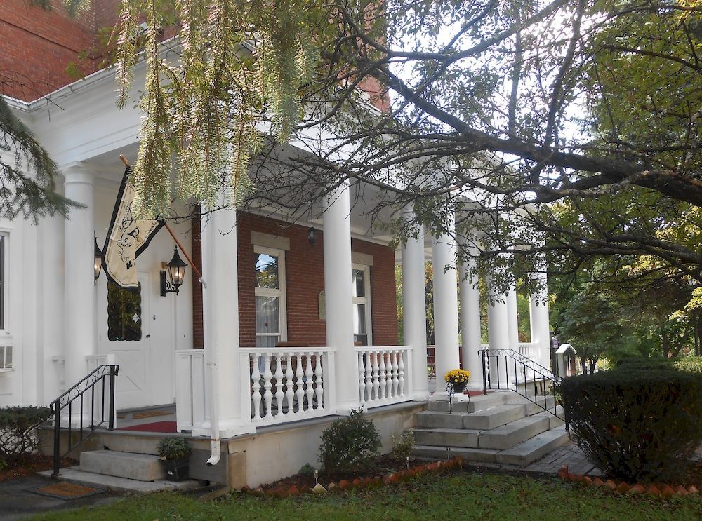 Inn At The Agora Lewiston Exterior photo