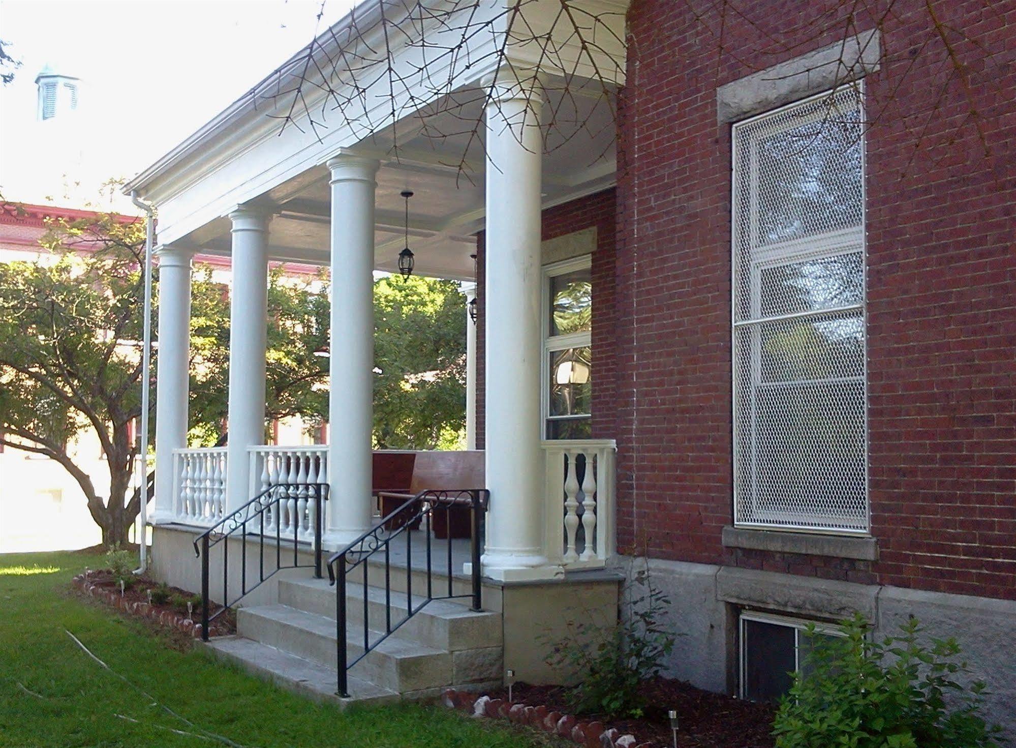 Inn At The Agora Lewiston Exterior photo